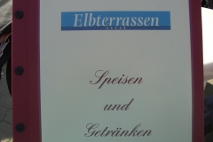 Speisen und Getränken
